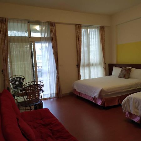 瑪莉民宿 近車站慈濟附車mary'Shouse Hualien stad Exteriör bild
